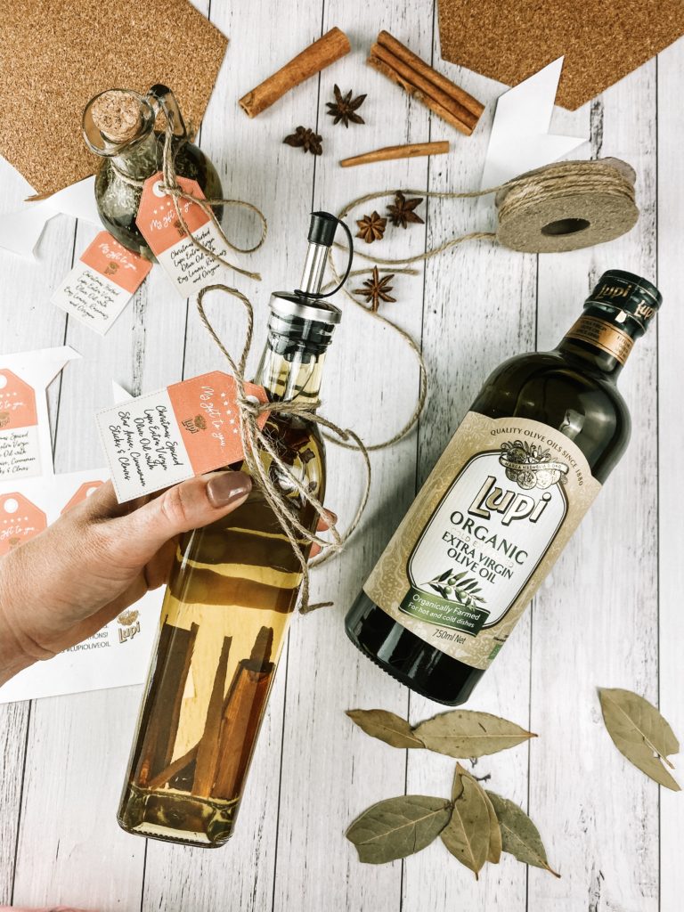 Lupi Organic Extra Virgin Olive Oil Infusion with Label